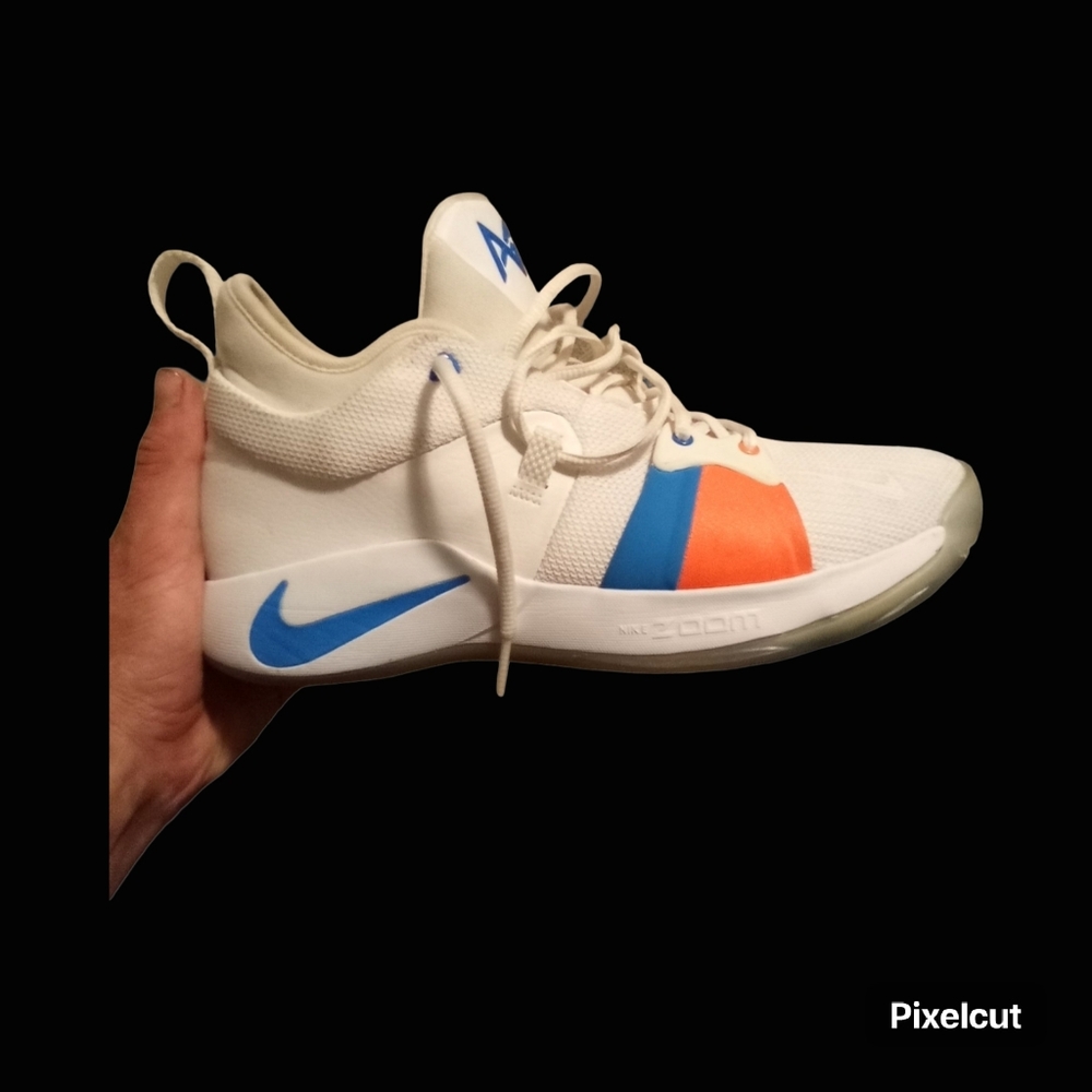 Nike Zoom White Sneakers with Blue and Orange Accents